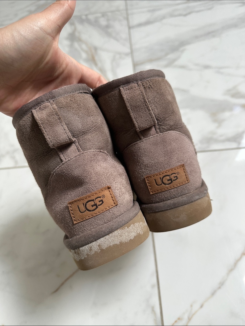 UGG Classic Short Boot in Chestnut
